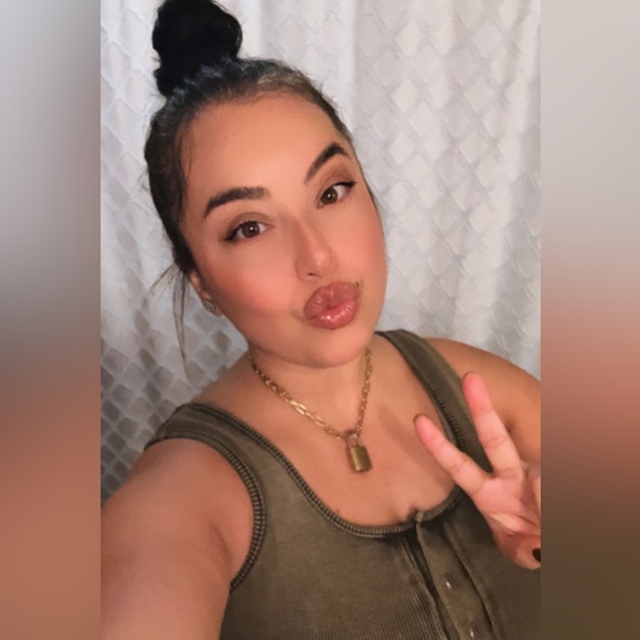 ‼️Meet your Seller/Buyer‼️ - Picture 12 of 12